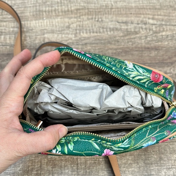 NWT HSN IMAN Global Chic Floral Print Crossbody Bag Green - Picture 5 of 7